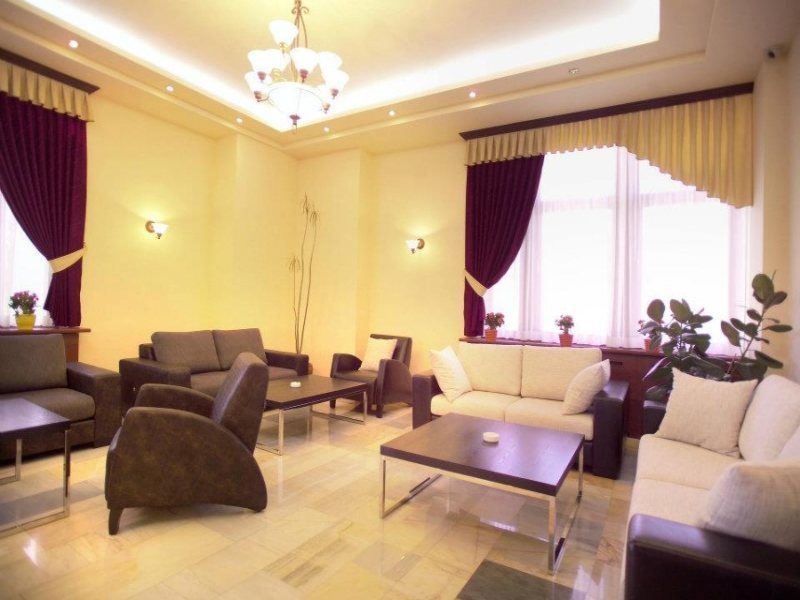 Hrazdan Hotel Jerevan Buitenkant foto